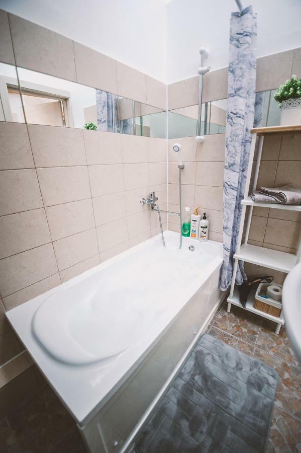 Apartamentai Niden - Su Terasa Ir Vaizdu I Marias Nidos Centre Exterior photo